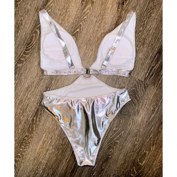 New Large Silver Metallic Monokini One Piece Swimsuit Beach Cutout Rave Fest - Picture 6 of 6
